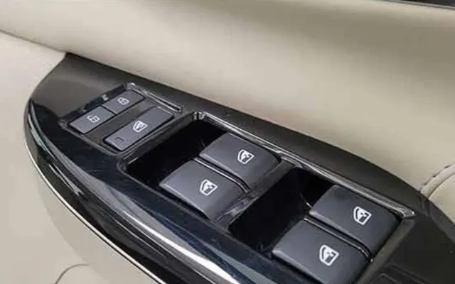 Changan Oshan X7 Changan Oshan X7 Door Controls