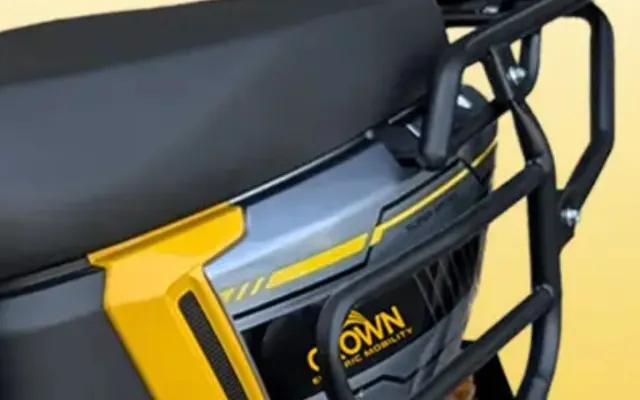 Crown Roshni X Crown Roshni X back rear seat