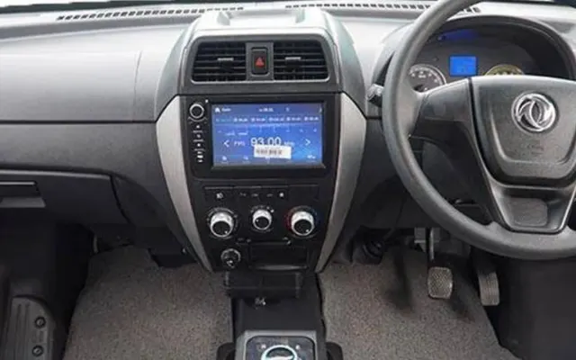 DFSK C37 DFSK C37 interior (1)