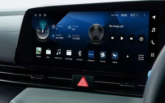 Hyundai Elantra Hybrid Hyundai Elantra Hybrid   display