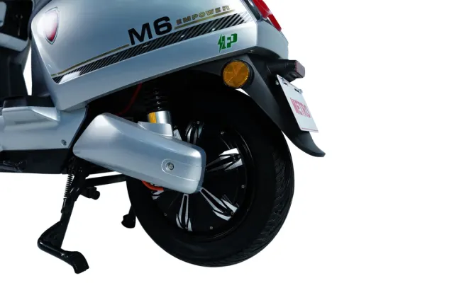 Metro M6 Empower Metro M6 Empower Tyre & Motor