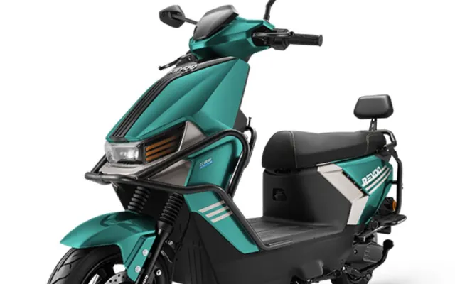 Revoo C35 Young Revoo C35 Young in green color