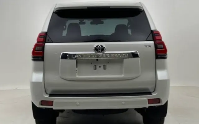 Toyota Land Cruiser Prado Toyota Land Cruiser Prado back view