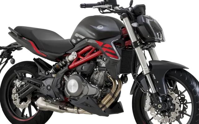 Benelli 302S Benelli 302S front