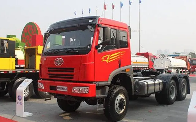 FAW J5M 280 Prime Mover FAW J5M 280 Prime Mover chassis side