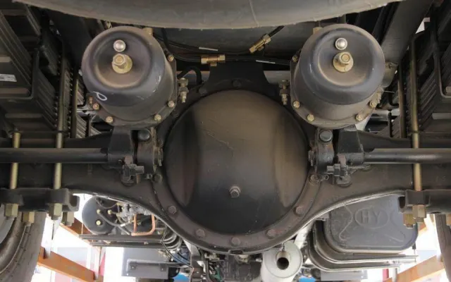 FAW J5M 280 Prime Mover FAW J5M 280 Prime Mover rear axle