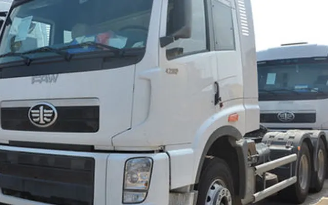 FAW J5P 420 Prime Mover FAW J5P 420 Prime Mover front side