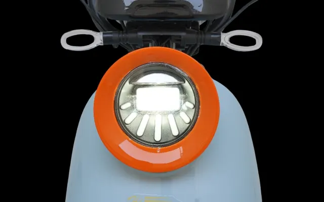 Hi-Speed Polo Hi-Speed Polo headlight