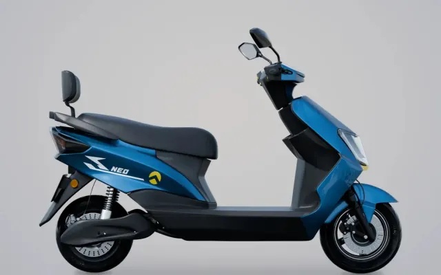 Jolta Neo Jolta Neo blue right side