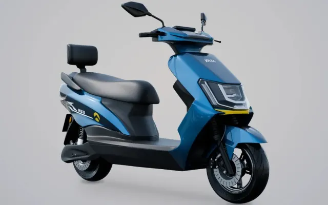 Jolta Neo Jolta Neo blue three-quarter