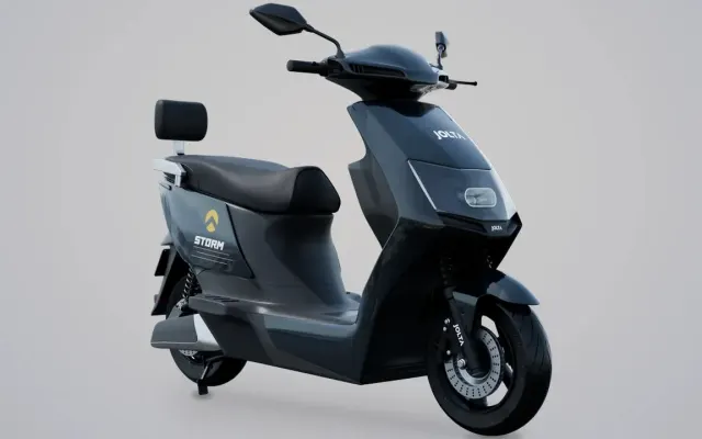 Jolta Storm Jolta Storm black three-quarter