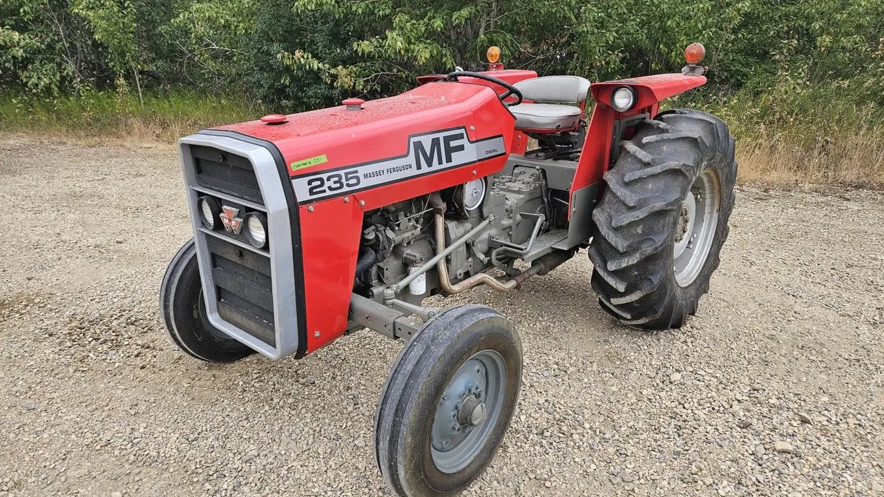 Massey Ferguson MF 235 Massey Ferguson MF 235 price in Pakistan
