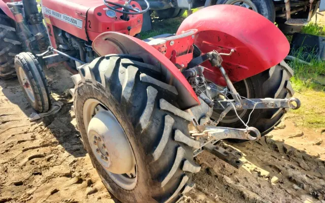 Massey Ferguson MF 240 Massey Ferguson MF 240 rear