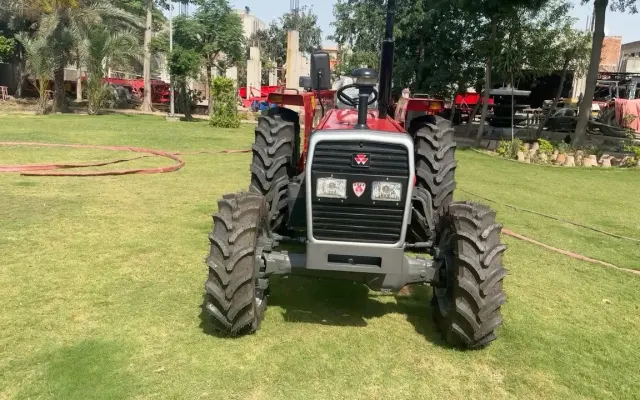 Massey Ferguson MF 360 Massey Ferguson MF 360 front