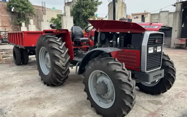 Massey Ferguson MF 385 Massey Ferguson MF 385 side trailer