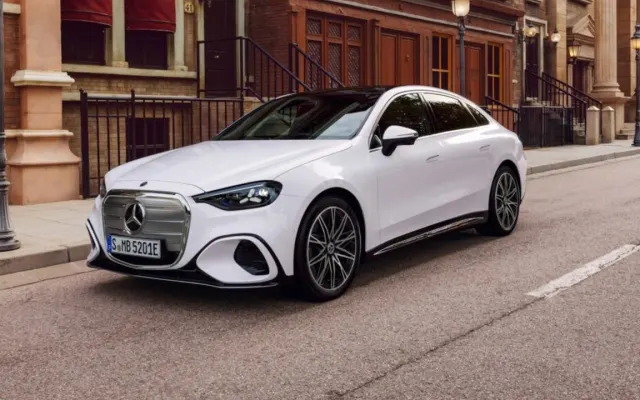 Mercedes-Benz C-Class Electric Mercedes-Benz C-Class Electric front