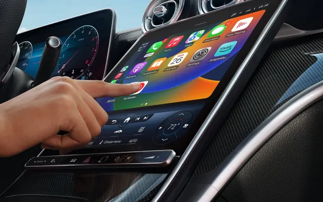 Mercedes-Benz C-Class Mercedes-Benz C-Class infotainment