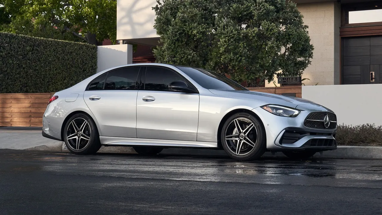 Mercedes-Benz C-Class Mercedes-Benz C-Class price in Pakistan