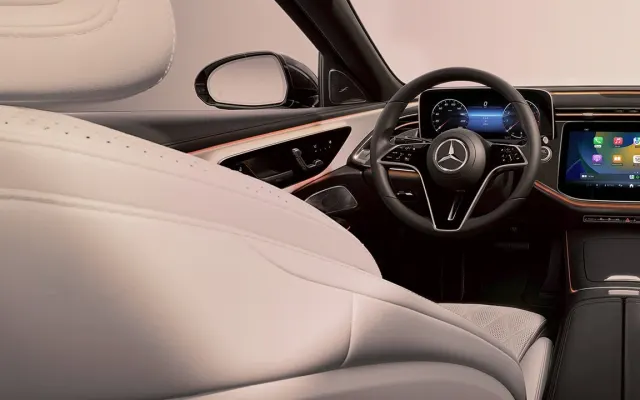 Mercedes-Benz E-Class Mercedes-Benz E-Class dashboard