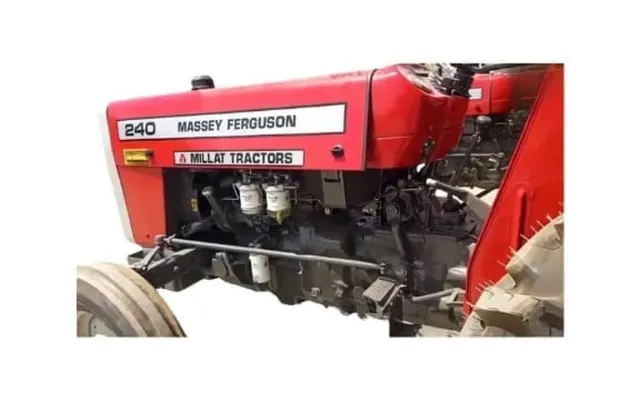 Millat MF 240 Millat MF 240 engine side