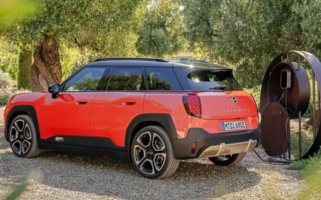 MINI Aceman MINI Aceman rear side