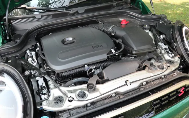 MINI Cooper 5-Door MINI Cooper 5-Door engine