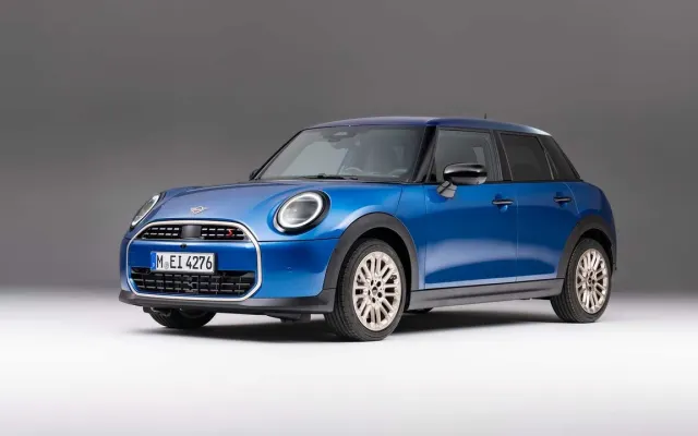 MINI Cooper 5-Door price in Pakistan