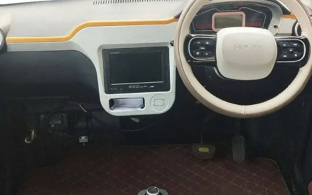 Nora E30 nora e30 interior